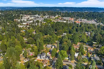 2032 NE 123rd Street, Seattle, WA 98125 - Photo 27