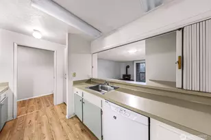 6479 NE 137th Ave NE, Redmond, WA 98052 - Photo 17