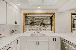 8718 189th Pl SW, Edmonds, WA 98026 - Photo 7