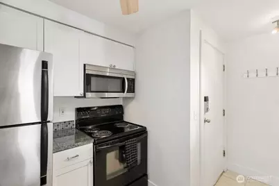 4831 Fauntleroy Way SW #206, Seattle, WA 98116 - Photo 3