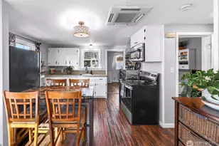 208 9th St, Lynden, WA 98264 - Photo 7