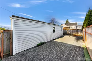 208 9th St, Lynden, WA 98264 - Photo 31