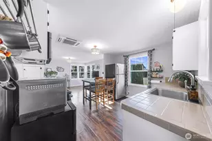 208 9th St, Lynden, WA 98264 - Photo 13