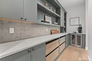 10789 SE 10th St, Bellevue, WA 98004 - Photo 9