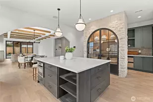 10789 SE 10th St, Bellevue, WA 98004 - Photo 5