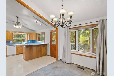 510 223rd Street SW, Bothell, WA 98021 - Photo 7