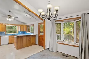 510 223rd St SW, Bothell, WA 98021 - Photo 7