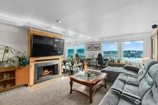 2401 8th Ave N, Seattle, WA 98109 - Photo 3