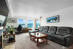 2401 8th Ave N, Seattle, WA 98109 - Photo 5