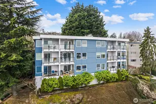 2401 8th Ave N, Seattle, WA 98109 - Photo 19