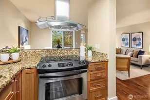 11058 NE 33rd Pl, Bellevue, WA 98004 - Photo 5