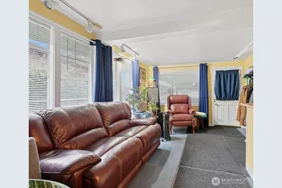 8904 220th Street SW, Edmonds, WA 98026 - Photo 7