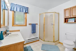 7101 Rainier Way, Glacier, WA 98244 - Photo 15