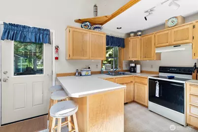 7101 Rainier Way, Glacier, WA 98244 - Photo 11