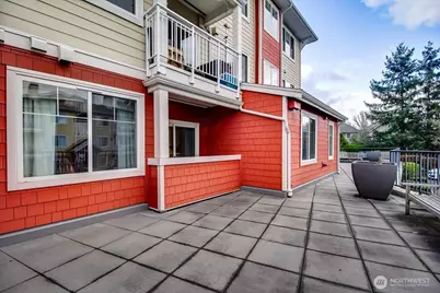 517 225th Lane NE #E102, Sammamish, WA 98074 - Photo 9