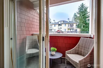 517 225th Lane NE #E102, Sammamish, WA 98074 - Photo 7