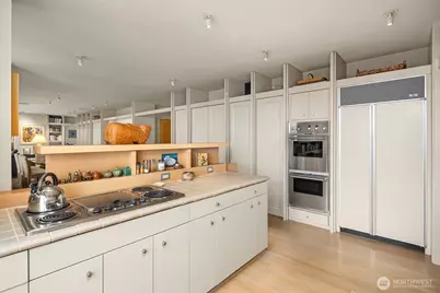 1620 43rd Avenue E #23B, Seattle, WA 98112 - Photo 29