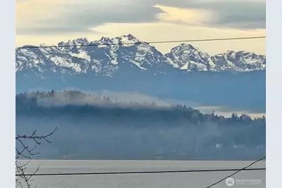 52 Xx SW Canada Drive, Seattle, WA 98136 - Photo 1