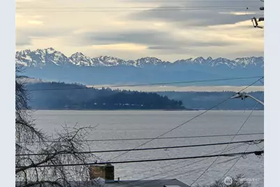 52 Xx SW Canada Drive, Seattle, WA 98136 - Photo 3