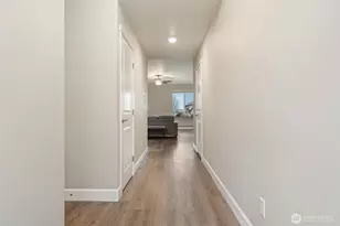 4462 Sand Dollar St, Bremerton, WA 98312 - Photo 5