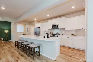 916 Baker Heights Loop, Bremerton, WA 98312 - Photo 9