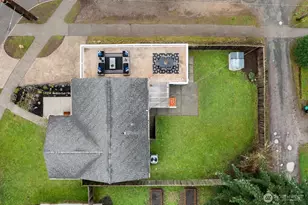 3202 49th Ave SW, Seattle, WA 98116 - Photo 3