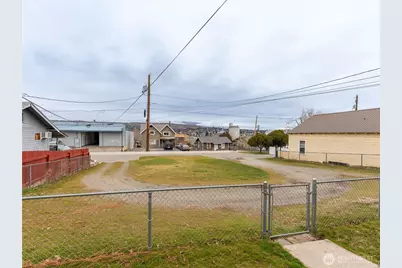 616 S Chelan Avenue, Wenatchee, WA 98801 - Photo 33
