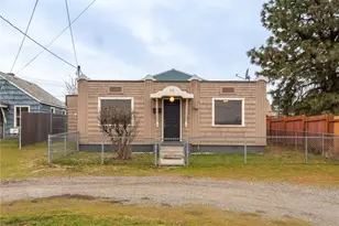 616 S Chelan Ave, Wenatchee, WA 98801 - Photo 1