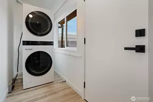 1940 5th St, Bremerton, WA 98337 - Photo 25