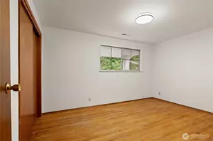 8615 194th Pl SW, Edmonds, WA 98026 - Photo 23