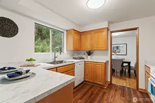 8615 194th Pl SW, Edmonds, WA 98026 - Photo 11