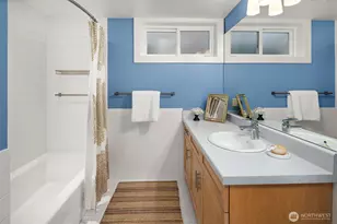 1925 35th Ave W, Seattle, WA 98199 - Photo 27