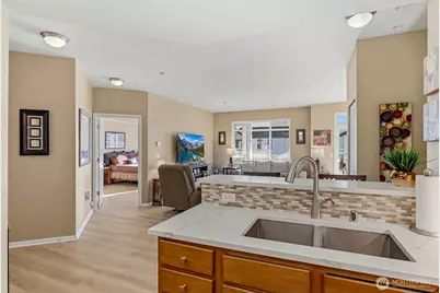 23924 NE 115th Lane #304, Redmond, WA 98053 - Photo 9