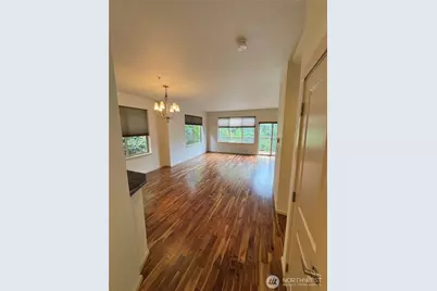 444 Shangrila Way NW, Issaquah, WA 98027 - Photo 3