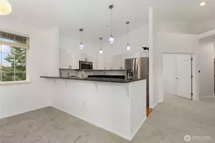 18656 NE 56th Ct, Redmond, WA 98052 - Photo 3