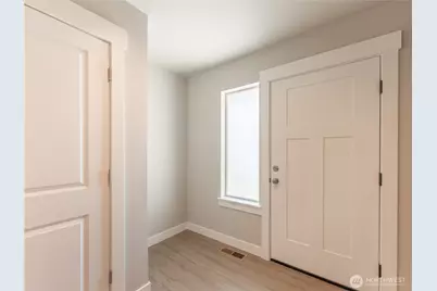 2436 2nd Street SE, East Wenatchee, WA 98802 - Photo 3