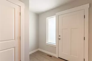 2436 2nd St SE, East Wenatchee, WA 98802 - Photo 3