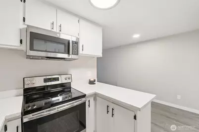 6236 137th Place NE #233, Redmond, WA 98052 - Photo 7