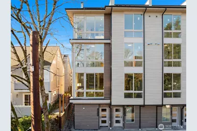 3817 D Fremont Avenue N, Seattle, WA 98103 - Photo 3