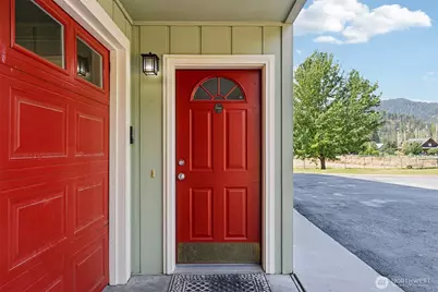 18527 Hazel Street, Leavenworth, WA 98826 - Photo 3