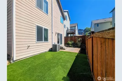 2016 171st Street SW, Lynnwood, WA 98037 - Photo 31
