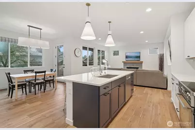 12332 38th Avenue NE #1, Seattle, WA 98125 - Photo 11