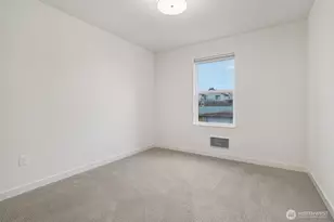 12332 38th Ave NE, Seattle, WA 98125 - Photo 23