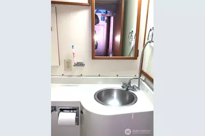 2000 Westlake Avenue N #E-3, Seattle, WA 98109 - Photo 19