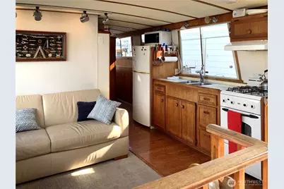 2000 Westlake Avenue N #E-3, Seattle, WA 98109 - Photo 9