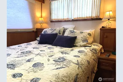 2000 Westlake Avenue N #E-3, Seattle, WA 98109 - Photo 15