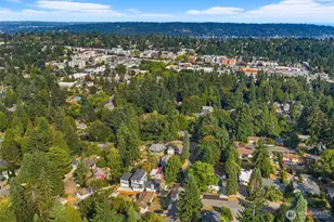 2032 NE 123rd St, Seattle, WA 98125 - Photo 27