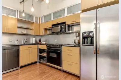 1120 Cliff Street #211, Tacoma, WA 98402 - Photo 7