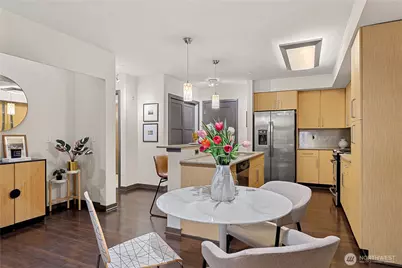 413 NE 70th Street #207, Seattle, WA 98115 - Photo 15