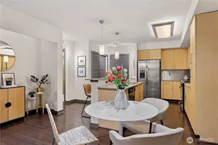 413 NE 70th St, Seattle, WA 98115 - Photo 15